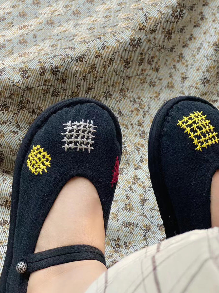 Women Vintage Casual Cloth Embroidery Flat Shoes