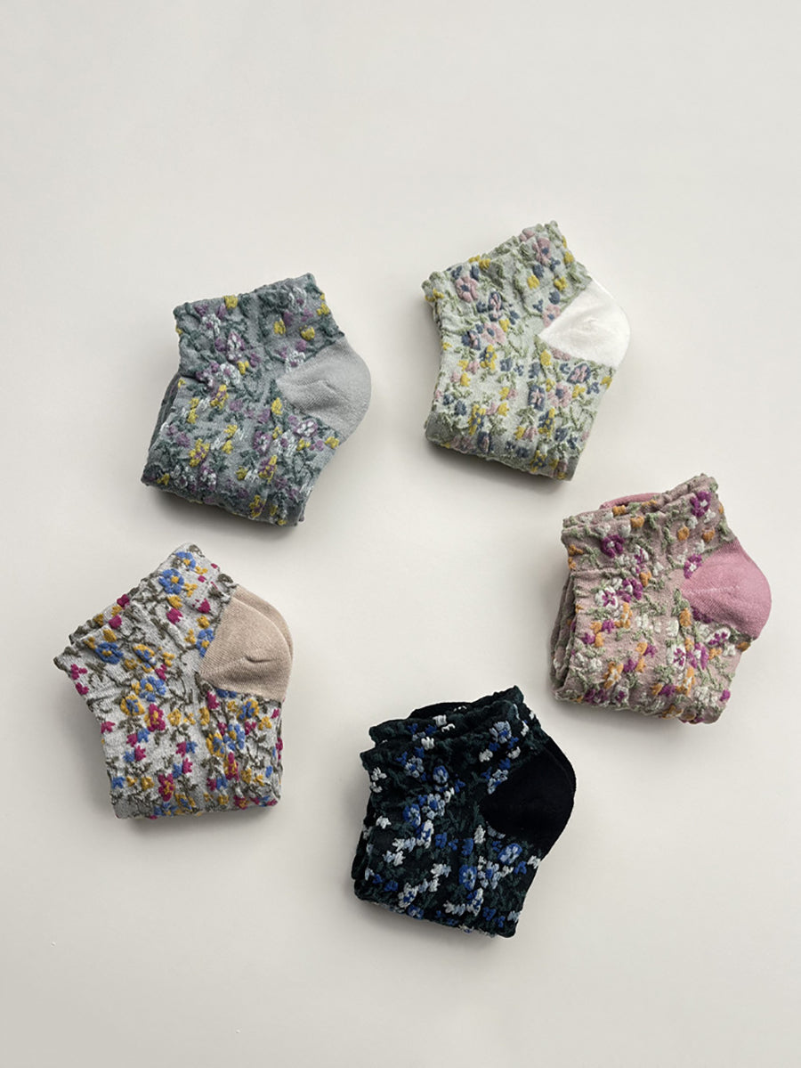 5 Pairs Women Artsy Floral Embossing Short Socks