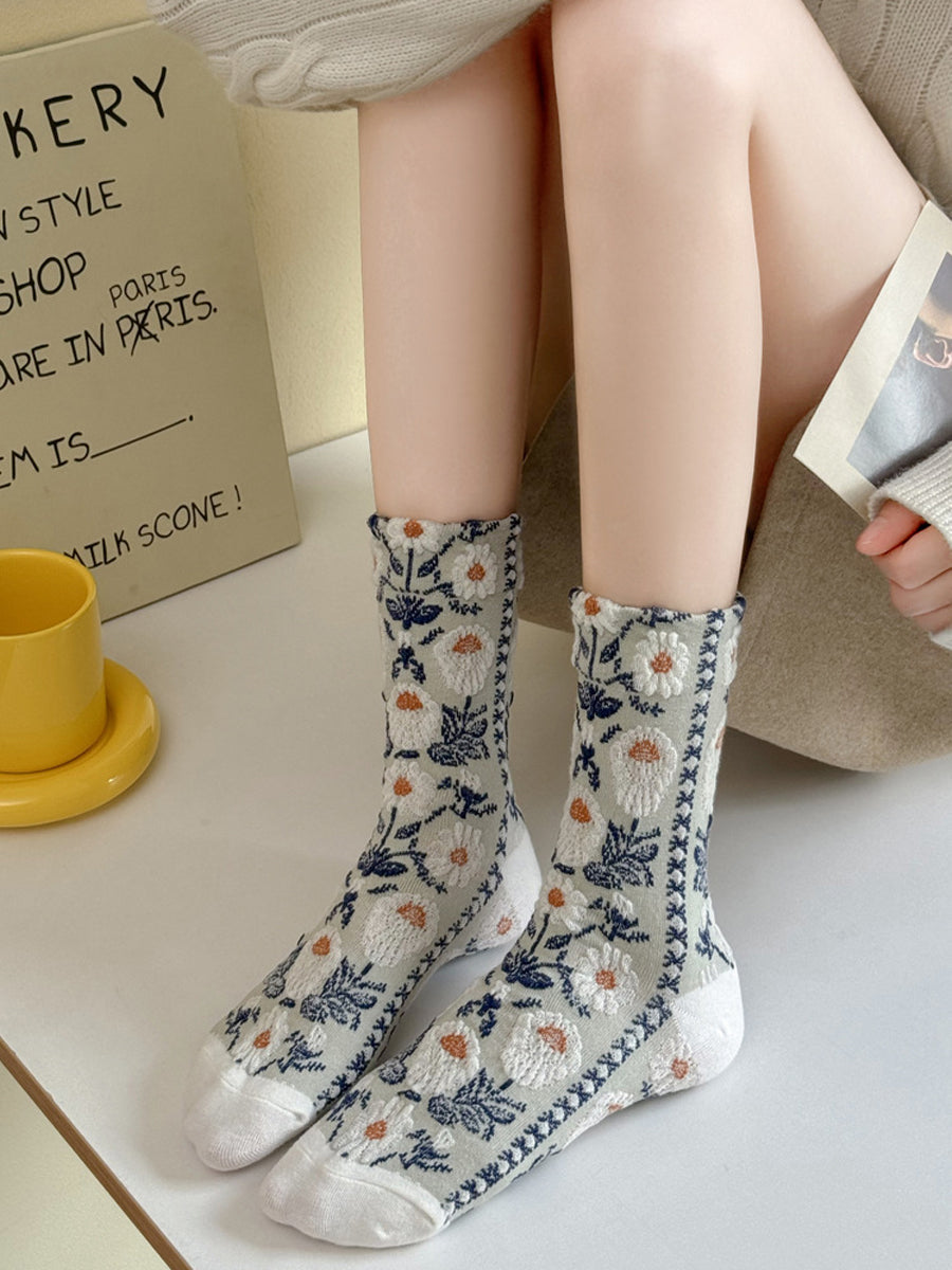 5 Pairs Women Autumn Flower Embossment Cotton Socks
