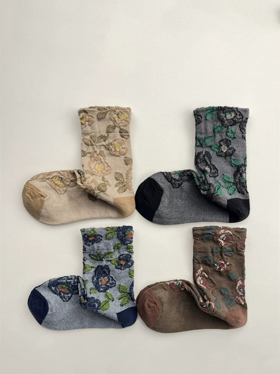 5 Pairs Women Autumn Artsy Flower Embossing Cotton Socks