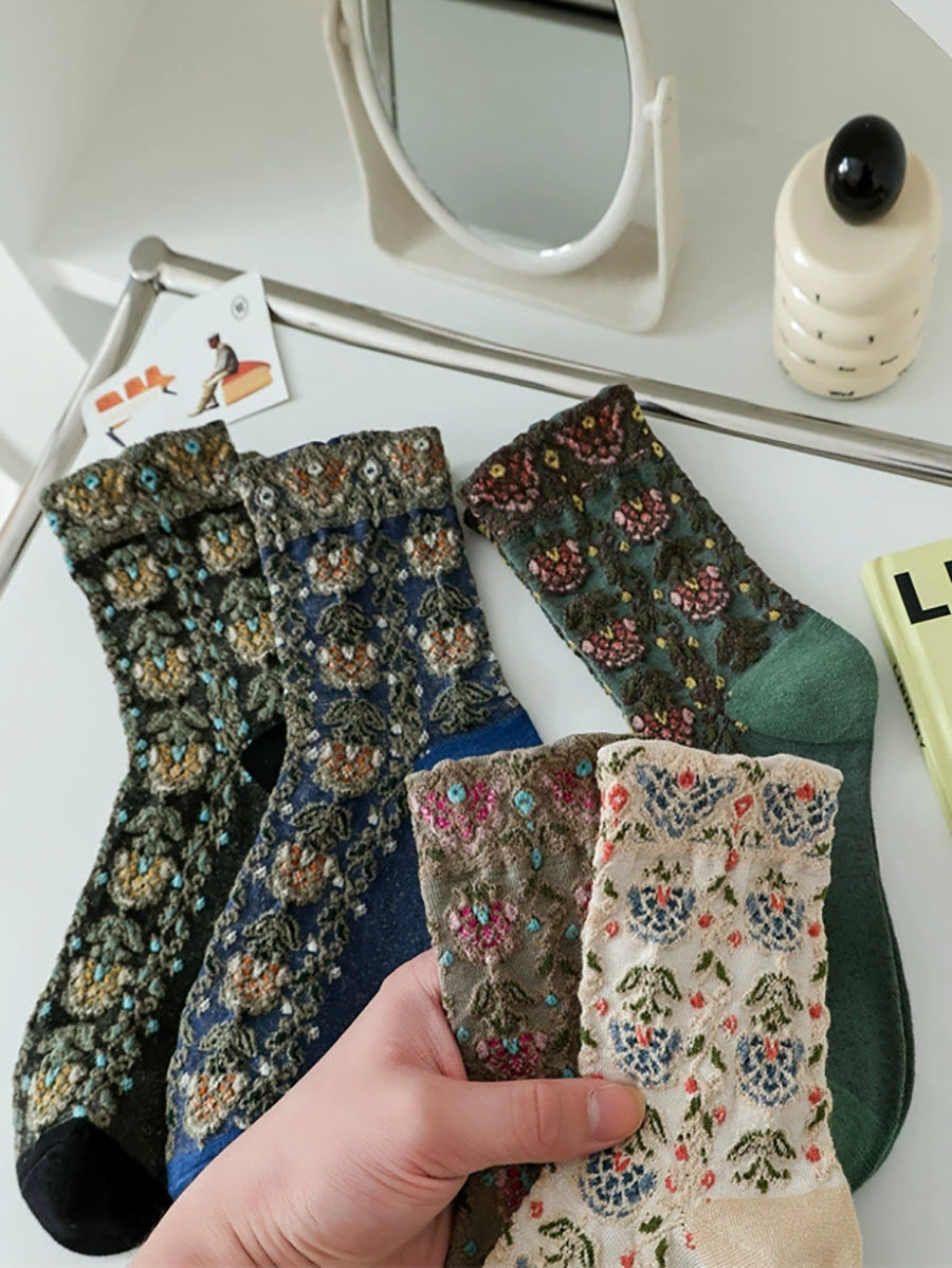 5 Pairs Women Winter Flower Embossing Socks