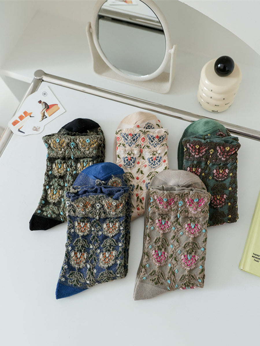 5 Pairs Women Winter Flower Embossing Socks