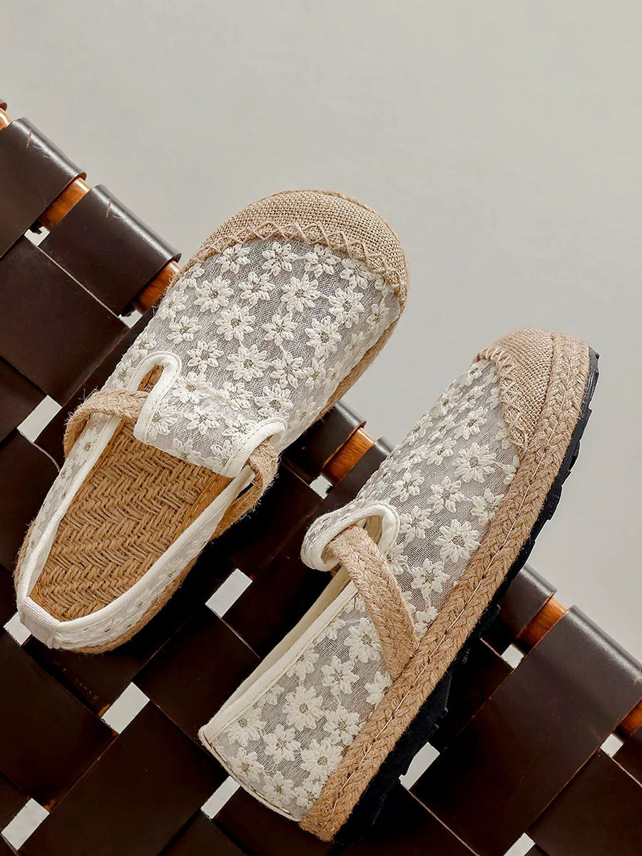 Women Summer Ethnic Flower Embroidery Flat Shoes