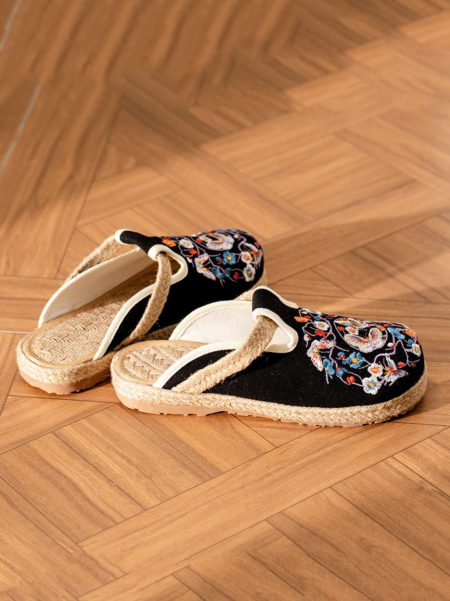 Women Summer Ethnic Butterfly Embroidery Canvas Slippers