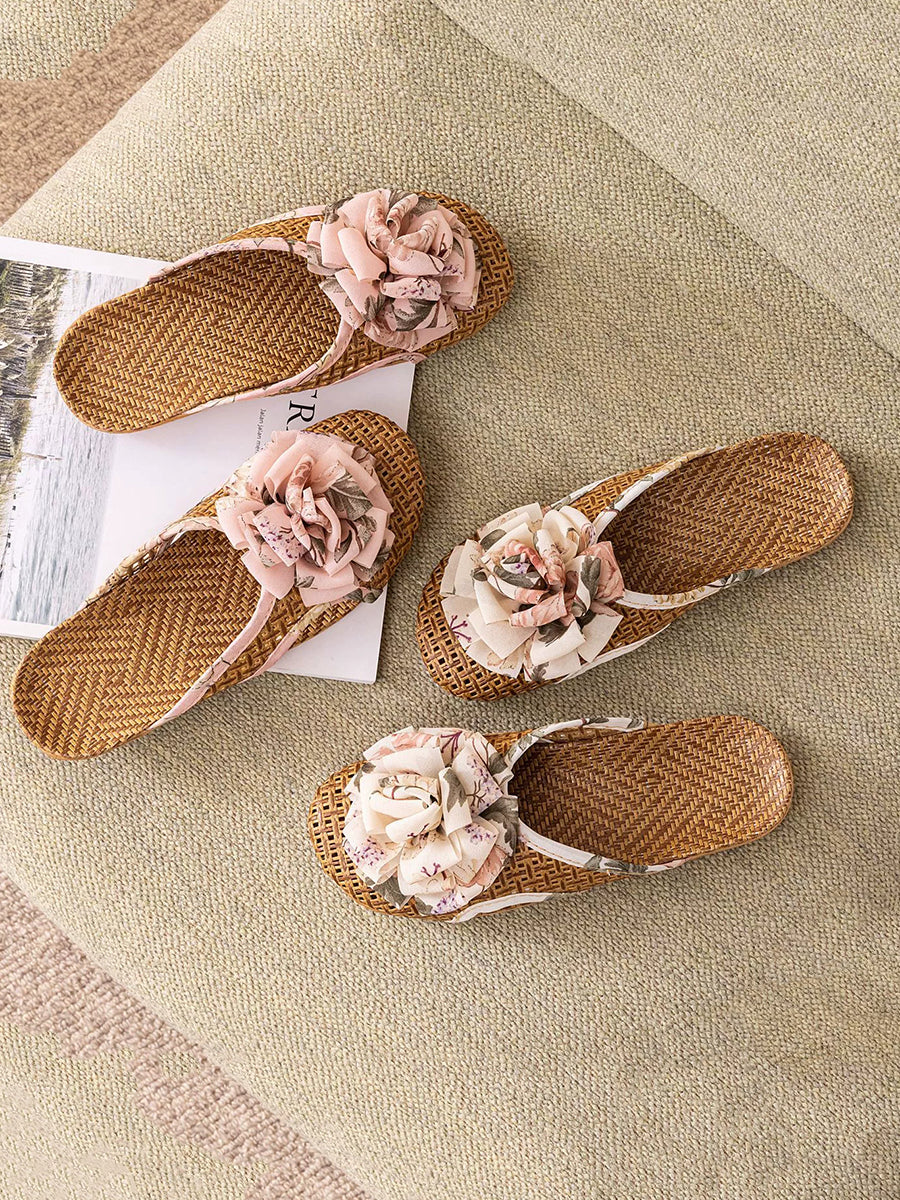 Women Summer Artsy Straw Weave Flower Slippers