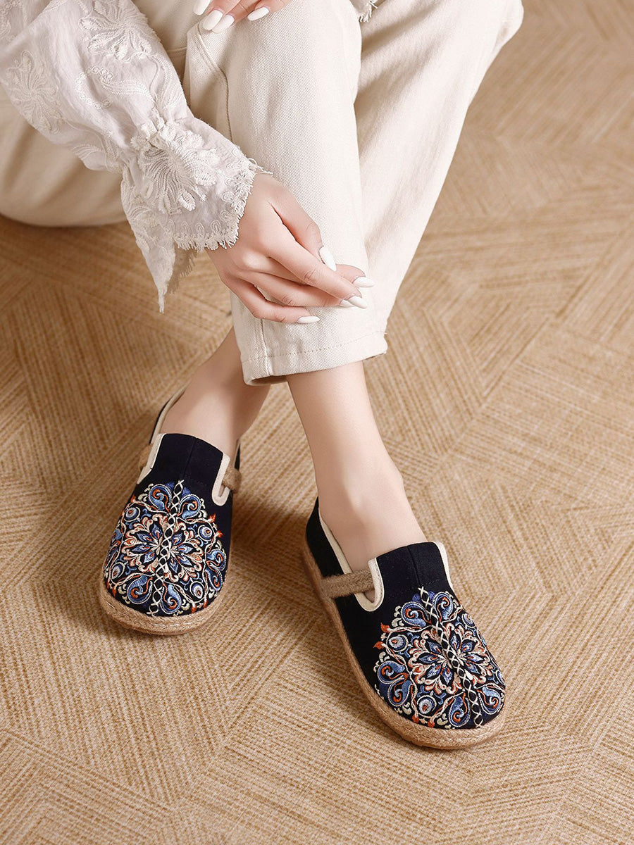 Women Summer Ethnic Embroidery Cnavas Shoes