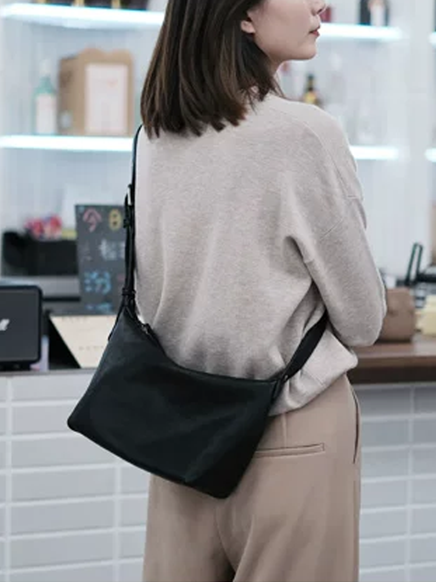 Vintage Leather Crossbody Bag