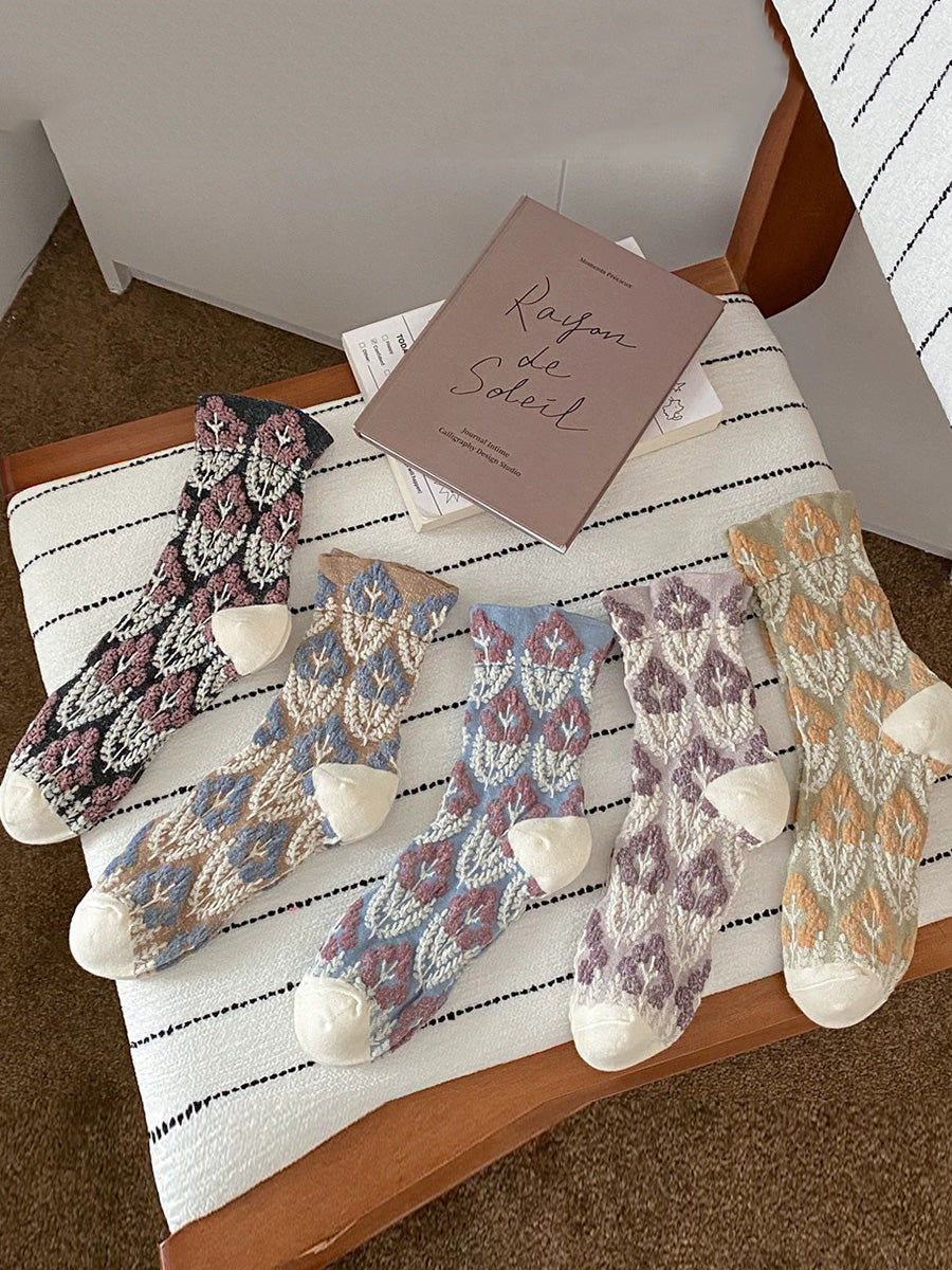 5 Pairs Women Floral Jacquard Mid-Calf Cotton Socks