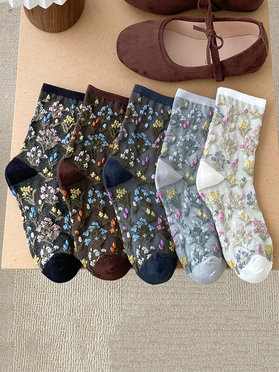 5 Pairs Women Autumn Winter Embossed Floral Mid-Calf Cotton Socks