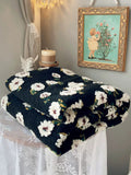 Reversible Wool-Blend Fleece Daisy Blanket – Bubble Fleece Office Nap Throw
