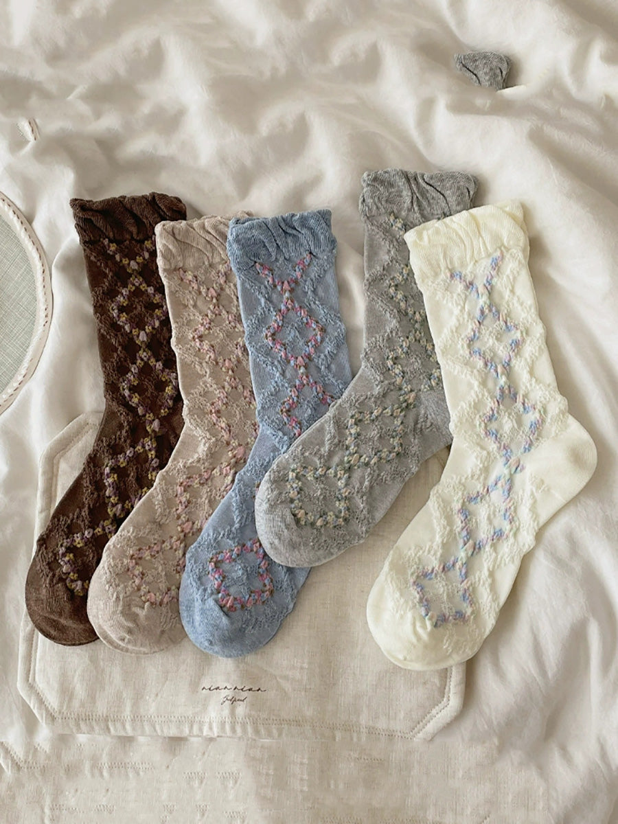 5 Pairs Women Mori-Style Vintage Embossed Mid-Calf Cotton Socks