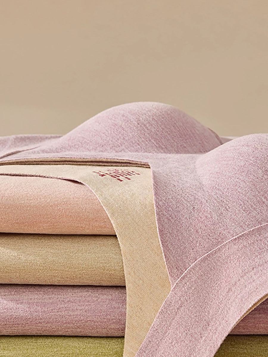 Women Winter Cashmere Silk Built-in Bra Thermal Tank Top